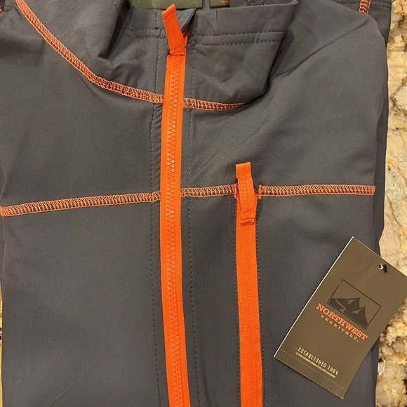 NWT Northwest Territory grey jacket Size Small lightweight wi… - Picture 3 of 3